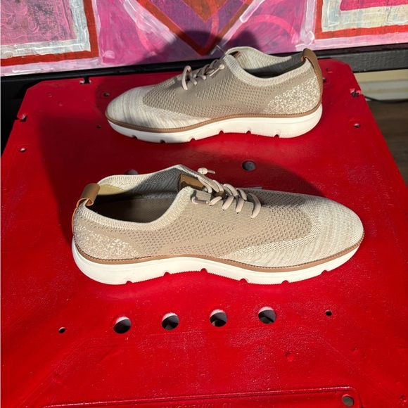 Stylish Beige Knit Oxfords for Men - Picture 5 of 8